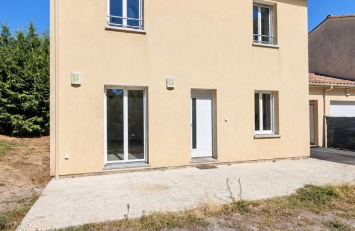 Maison à vendre 4 pièces FARGUES SAINT HILAIRE (33) — photo 2