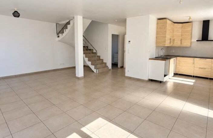 Maison à vendre 4 pièces FARGUES SAINT HILAIRE (33) — photo 3