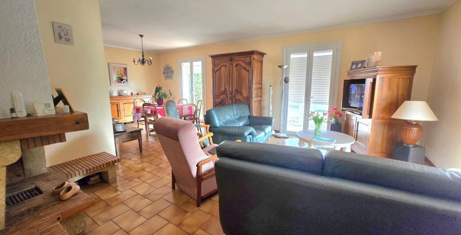 FOS-SUR-MER – Maison traditionnelle non mitoyenne avec piscine – 4 chambres — photo 1