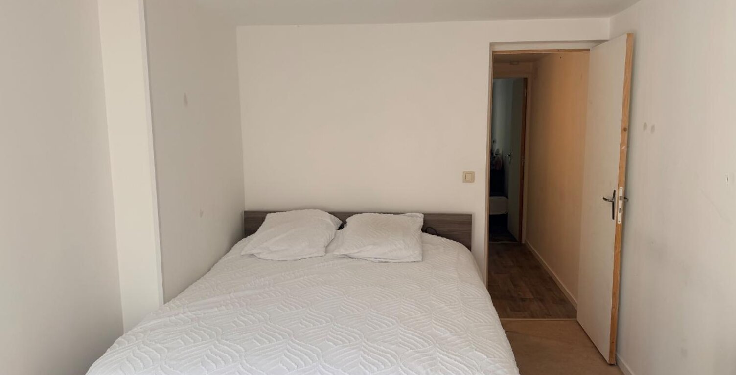STENAY – Maison à revenu locatif + garage indépendant et potentiel d'aménagement — photo 1
