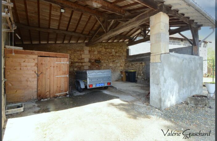 Maison centre de st seurin sur l'isle +  dépendance et jardin) — photo 2