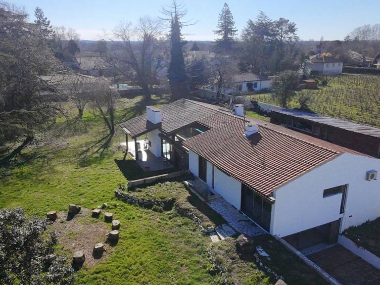Maison 300 m² 9 piéces avec jardin secteur condat LIBOURNE (33) — photo 1