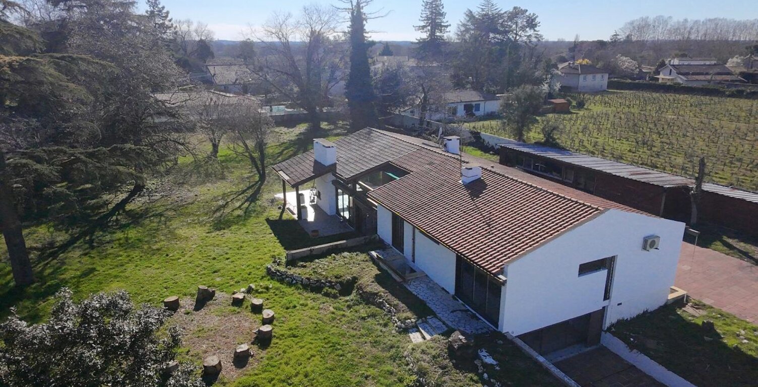 Maison 300 m² 9 piéces avec jardin secteur condat LIBOURNE (33) — photo 1