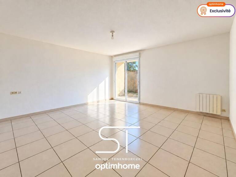 Investissement locatif : T2 de 46 m² avec jardin et garage – Lisieux (14100) — photo 1