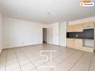 Investissement locatif : T2 de 46 m² avec jardin et garage – Lisieux (14100) — photo 2