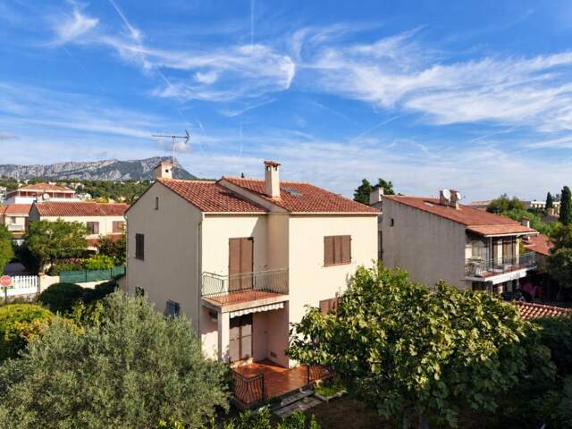 Villa 4 chambres à vendre à La Garde (83) 125 m² – Jardin, garage et combles aménagés — photo du bien