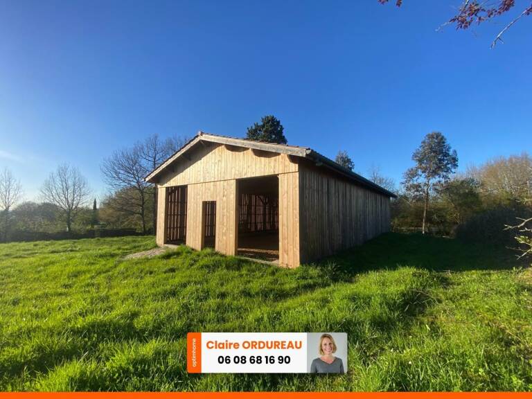 Location hangar / grange 150 m² – Secteur Saint-Caprais – Terrain 4 000 m² + 6 000 m² zone boisée — photo 1