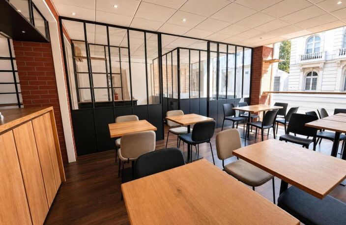 VANNES – ENSEMBLE IMMOBILIER MIXTE DE PLUS DE 365 m² – PROFESSIONNEL, HABITATION, INVESTISSEMENT – PROCHE GARE ET CENTRE-VILLE — photo 2