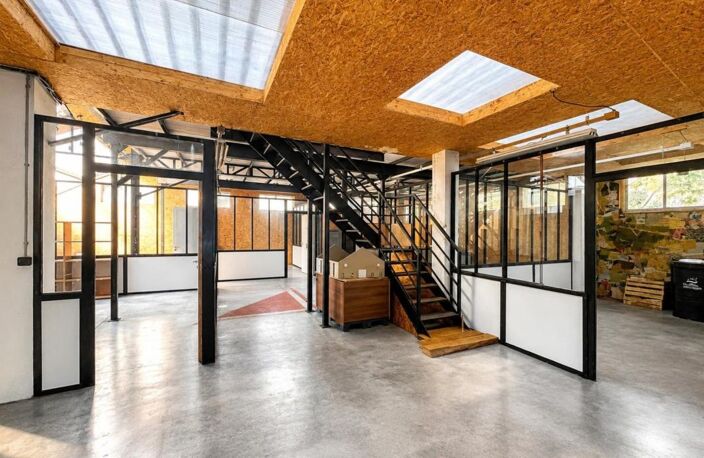 VANNES – ENSEMBLE IMMOBILIER MIXTE DE PLUS DE 365 m² – PROFESSIONNEL, HABITATION, INVESTISSEMENT – PROCHE GARE ET CENTRE-VILLE — photo 3
