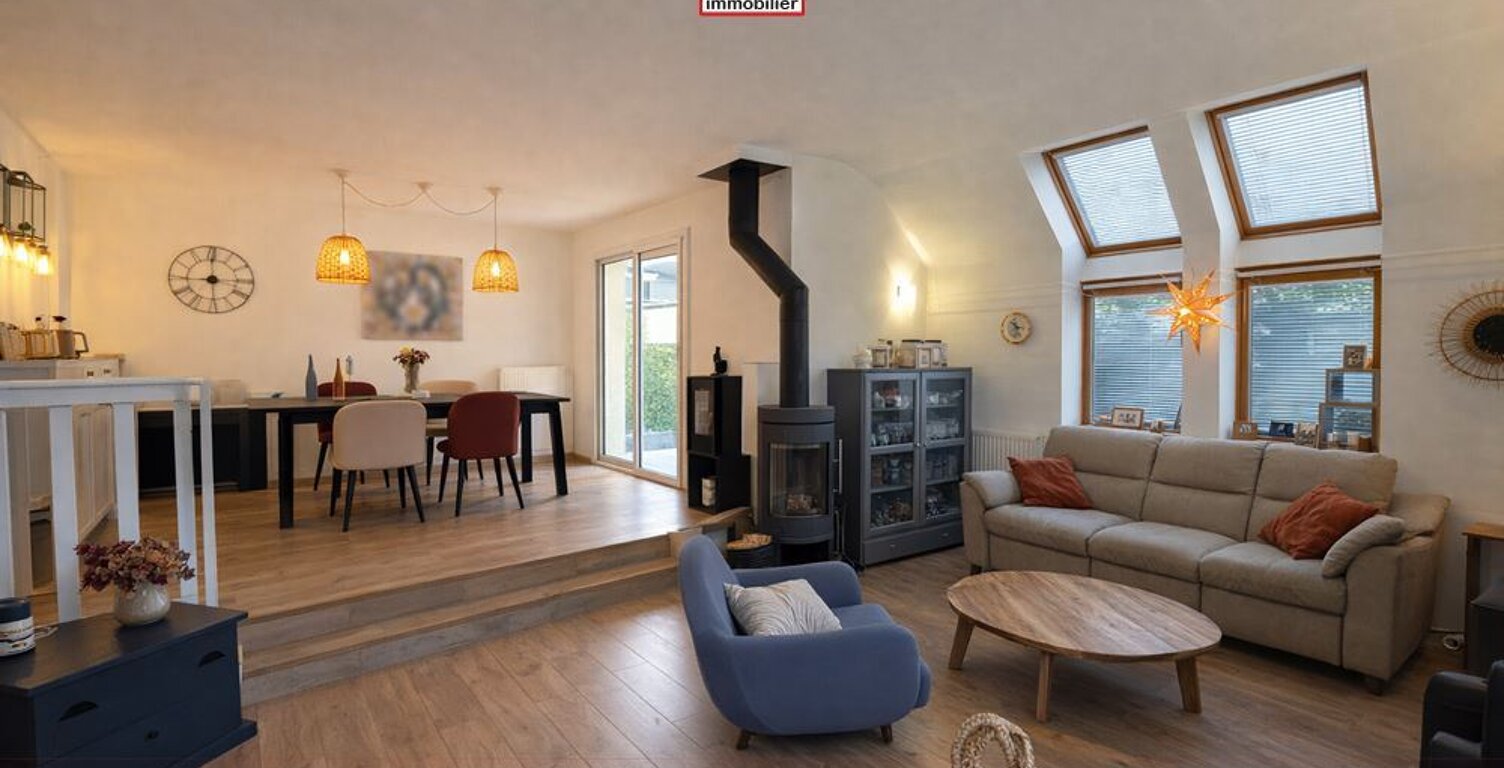 ILLE-ET-VILAINE - Melesse (35520) - A VENDRE - MAISON CONTEMPORAINE T6 DE 200MC AVEC 4/5 CHAMBRES ET ESPACE DE VIE EN REZ DE JARDIN - RARE - COUP DE COEUR - IDEAL FAMILLE — photo 1