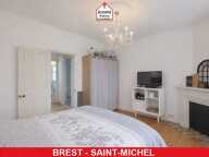 FINISTERE - Brest (29200) - A VENDRE - MAISON DE CHARME DES ANNEES 30 DE 150 M² AVEC JARDIN CLOS ET GARAGE - 4 CHAMBRES - RENOVATION DE 2019  - VUE MER - RARE — photo 4