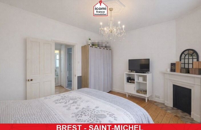 FINISTERE - Brest (29200) - A VENDRE - MAISON DE CHARME DES ANNEES 30 DE 150 M² AVEC JARDIN CLOS ET GARAGE - 4 CHAMBRES - RENOVATION DE 2019  - VUE MER - RARE — photo 4