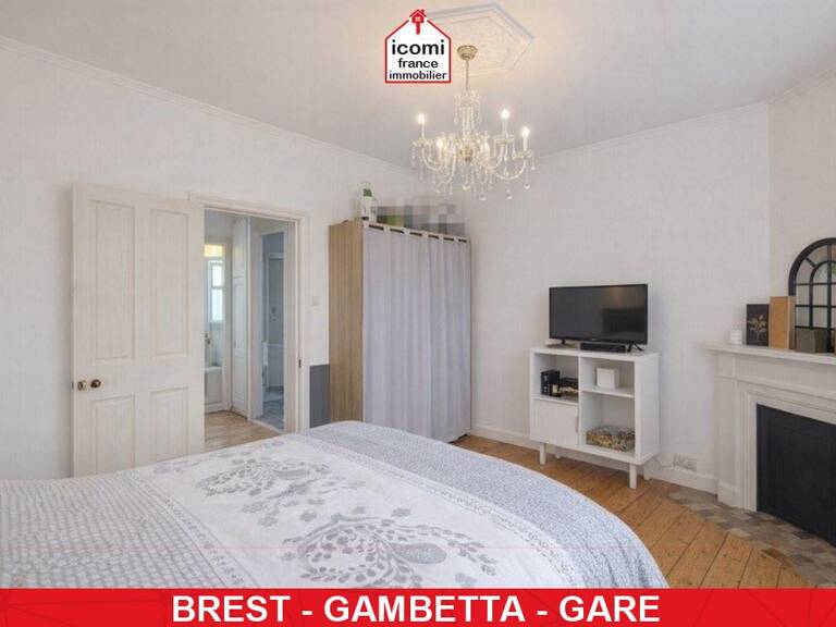 FINISTERE - Brest (29200) - A VENDRE - MAISON DE CHARME DES ANNEES 30 DE 150 M² AVEC JARDIN CLOS ET GARAGE - 4 CHAMBRES - RENOVATION DE 2019  - VUE MER - RARE — photo 1