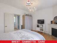 FINISTERE - Brest (29200) - A VENDRE - MAISON DE CHARME DES ANNEES 30 DE 150 M² AVEC JARDIN CLOS ET GARAGE - 4 CHAMBRES - RENOVATION DE 2019  - VUE MER - RARE — photo 2