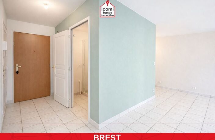 FINISTERE - Brest (29200) - A VENDRE - APPARTEMENT 42M² - 1 CHAMBRE -  - BOURG DE LAMBEZELEC - ASCENSEUR - PROCHE COMMERCES — photo 2