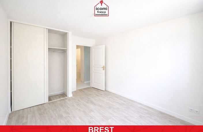 FINISTERE - Brest (29200) - A VENDRE - APPARTEMENT 42M² - 1 CHAMBRE -  - BOURG DE LAMBEZELEC - ASCENSEUR - PROCHE COMMERCES — photo 5