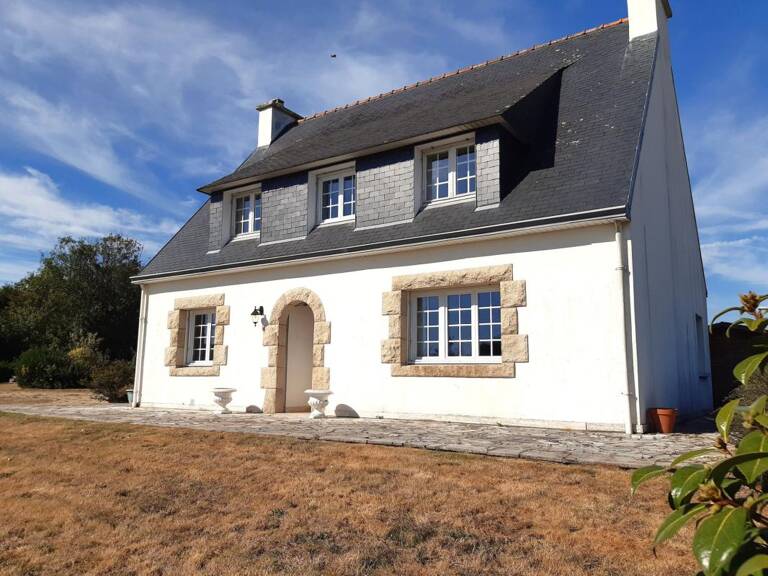 Maison traditionnelle dans hameau campagne — photo 1