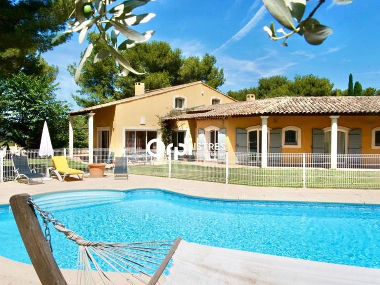 Villa 6 pièce(s) 250 m² avec piscine — photo 1