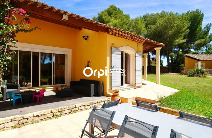 Villa 6 pièce(s) 250 m² avec piscine — photo 2