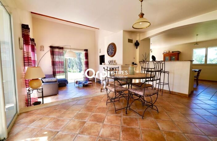 Villa 6 pièce(s) 250 m² avec piscine — photo 5