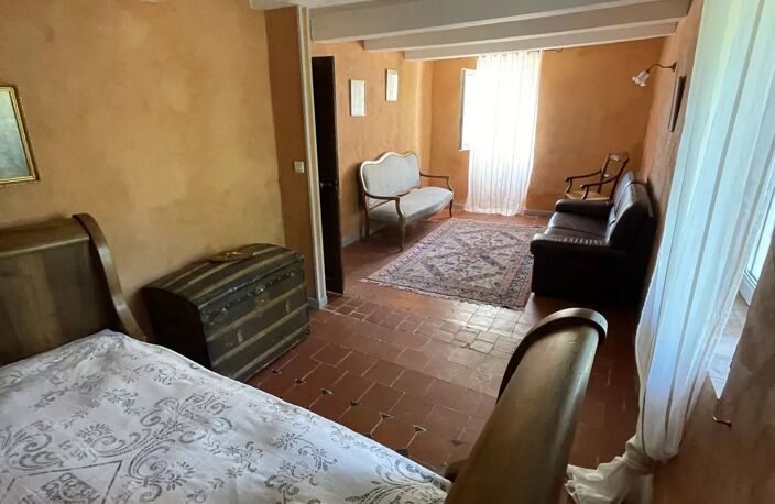 A VENDRE - Charmante maison de village en viager - à ST CHRISTOL — photo 4