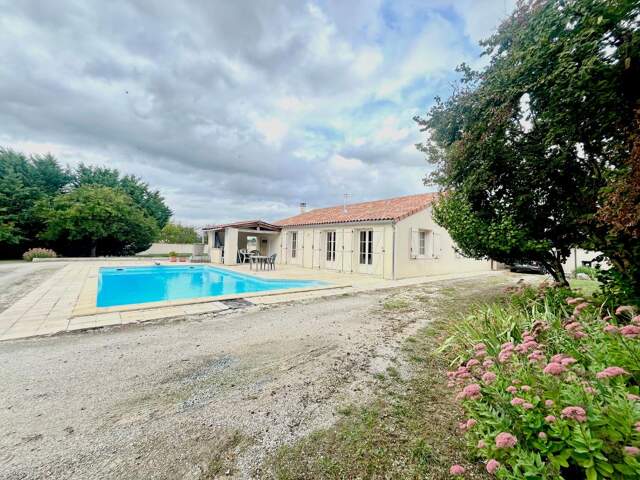 Maison 155 m² - Courcoury — photo du bien