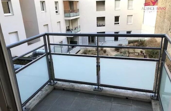 T1 + balcon - Lyon 9ème secteur VAISE — photo 5