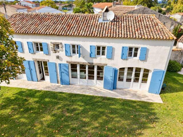 Maison À Vendre ARCES SUR GIRONDE 6 pièces avec Piscine — photo du bien