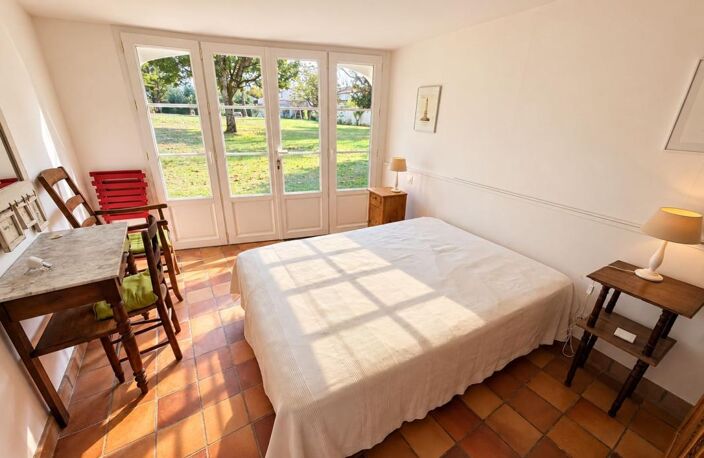 Maison À Vendre ARCES SUR GIRONDE 6 pièces avec Piscine — photo 5