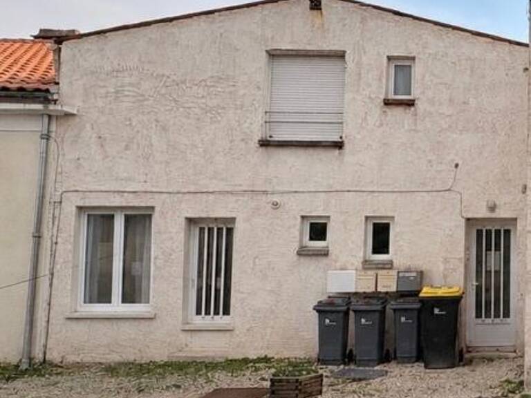 Immeuble de rapport BOURCEFRANC-LE-CHAPUS — photo 1