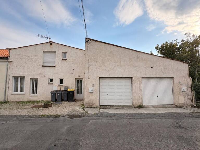 Immeuble de rapport à BOURCEFRANC-LE-CHAPUS — photo 1