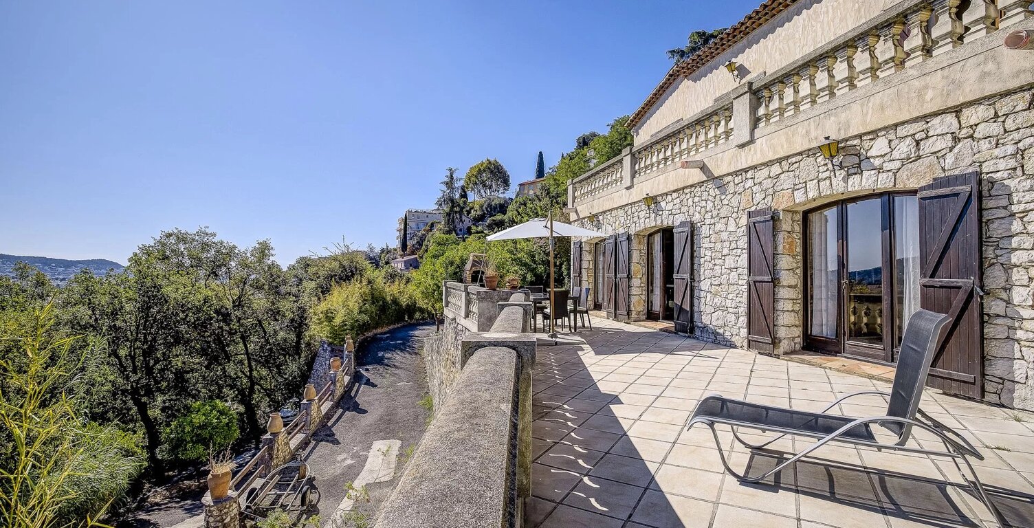 Maison de Charme à Nice avec Vue Panoramique — photo 1
