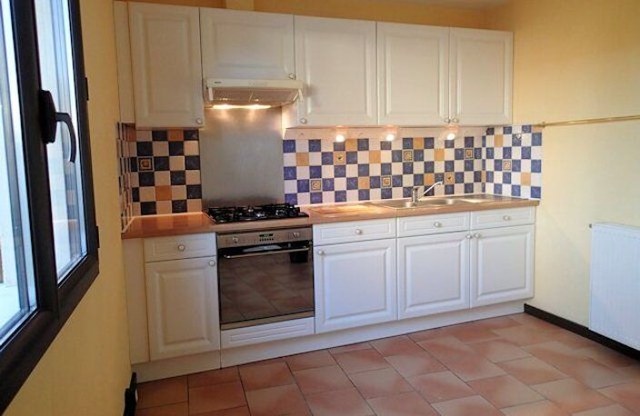 Maison de 60m2 à louer sur Saint-Germain-du-Bel-Air — photo 3