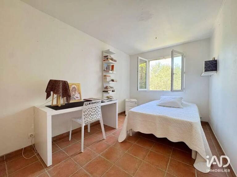 Chambre de 14m2 à louer sur Solliès-Toucas — photo 1