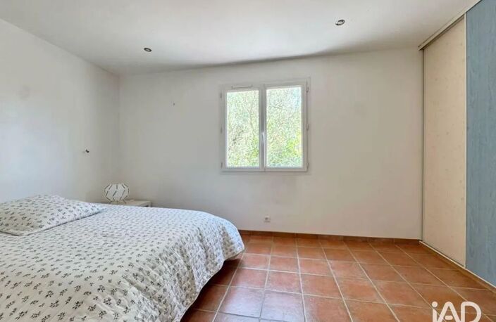 Chambre de 14m2 à louer sur Solliès-Toucas — photo 2