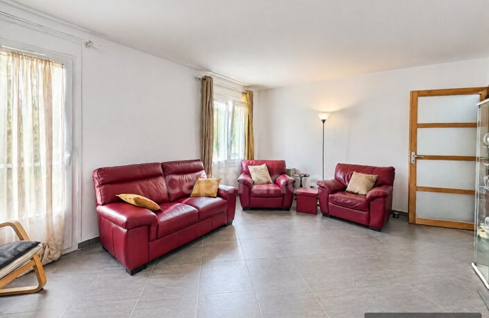 Maison cosy avec jardin, 3 chambres, bureau, garage et cave — photo 2