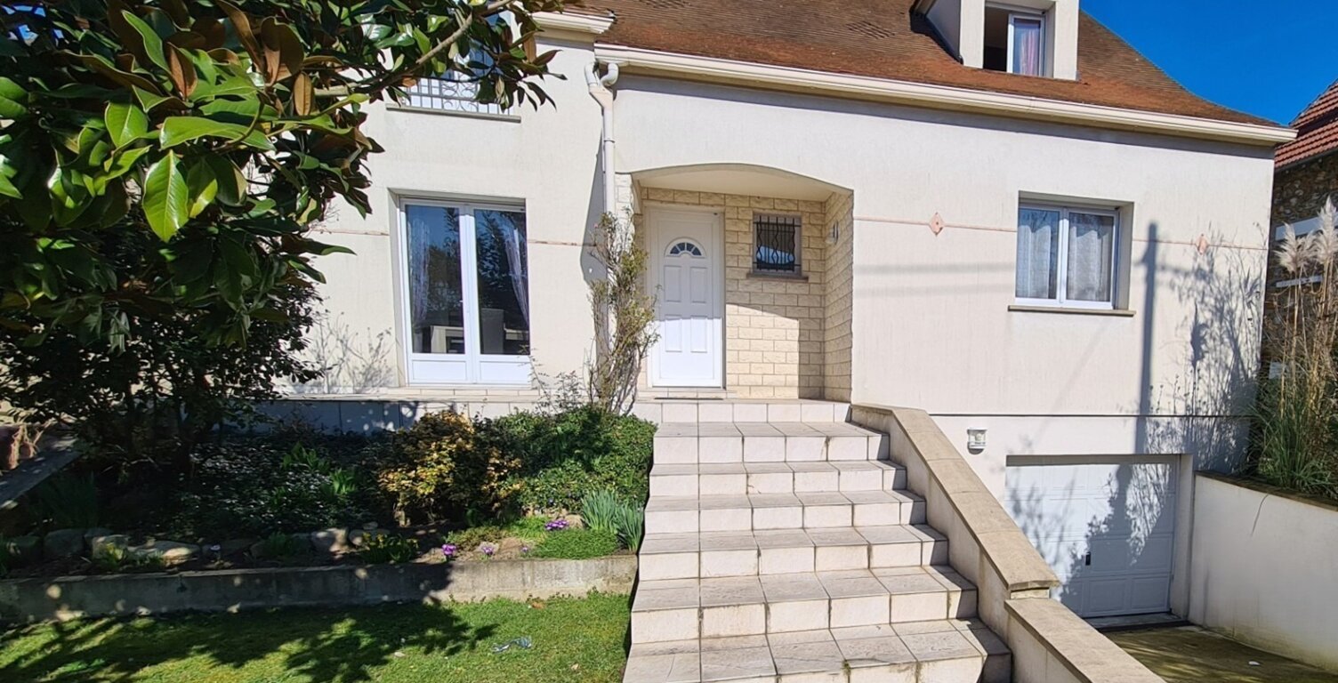 Maison à vendre SAINTE GENEVIEVE DES BOIS (91) - Maison lumineuse 4 chambres avec sous-sol total  de 125m² et terrain de 500 m² — photo 1