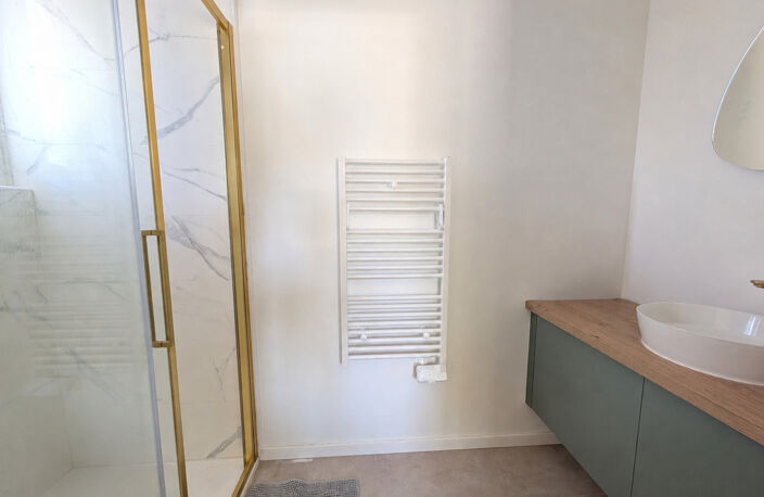 Maison rénovée - 5 pièces - MALESTROIT (56) - Vannes - terrain — photo 5