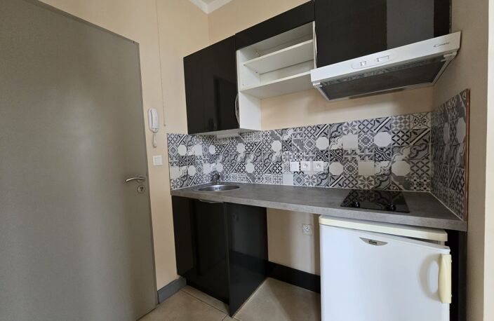 T2 lumineux face à la gare de Narbonne – 29 m² – 9,1% de rendement locatif — photo 4