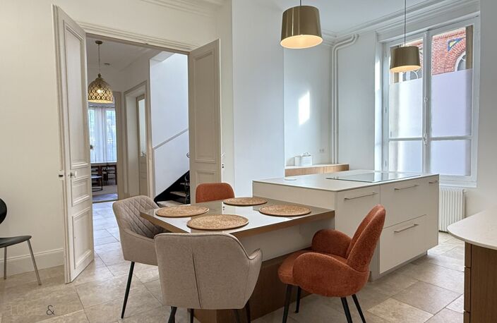 Orléans, Maison bourgeoise à vendre, 235 m², hyper centre, prestations exceptionnelles — photo 3