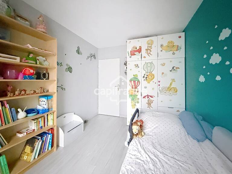 LOGNES - DERNIER ETAGE APPARTEMENT 4 PIÈCES AVEC BALCON, BOX,CAVE ET SANS TRAVAUX — photo 1
