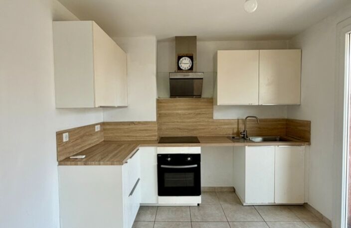 Appartement à vendre 3 pièces GHISONACCIA (20)  de 68,72 m2 avec terrasse de 12, 19 m2 — photo 2