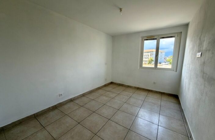 Appartement à vendre 3 pièces GHISONACCIA (20)  de 68,72 m2 avec terrasse de 12, 19 m2 — photo 4