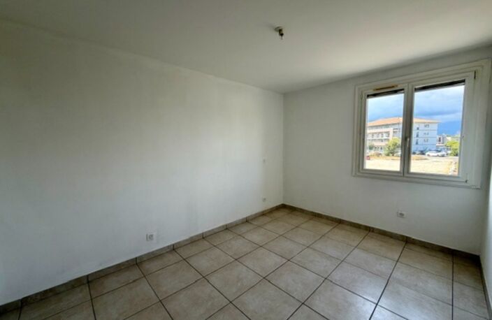 Appartement à vendre 3 pièces GHISONACCIA (20)  de 68,72 m2 avec terrasse de 12, 19 m2 — photo 5