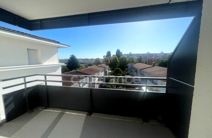 LORMONT - BORDEAUX Rive droite - Appartement 3 pièces — photo 2
