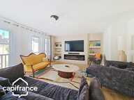 THOUARS Place Lavault- Appartement de 200 m2 -climatisation réversible- 5 chambres -Ascenseur privatif — photo 2