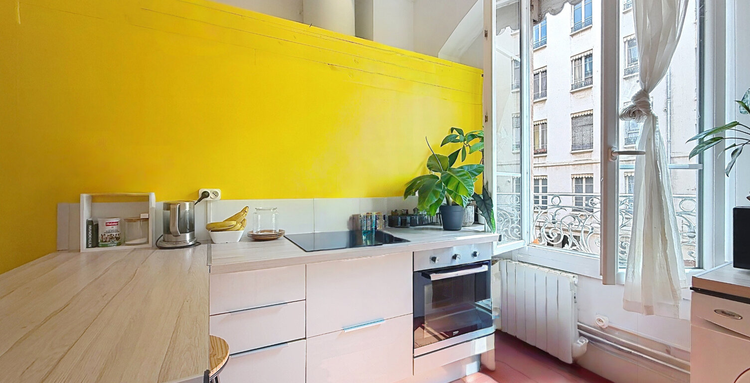 INVESTISSEMENT LOCATIF – T2 MEUBLÉ VENDU LOUÉ – RENTABILITÉ 5,7 % — photo 1