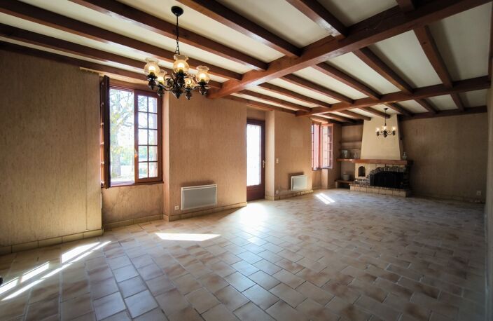 NERCILLAC (16) maison à vendre 7 pièces — photo 2