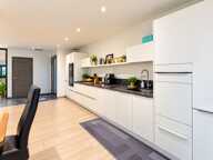 PROPRIETE EN CENTRE DE VILLAGE 9 PIECES 6 CHAMBRES PATIO INTERIEUR ARBORE GARAGES — photo 4