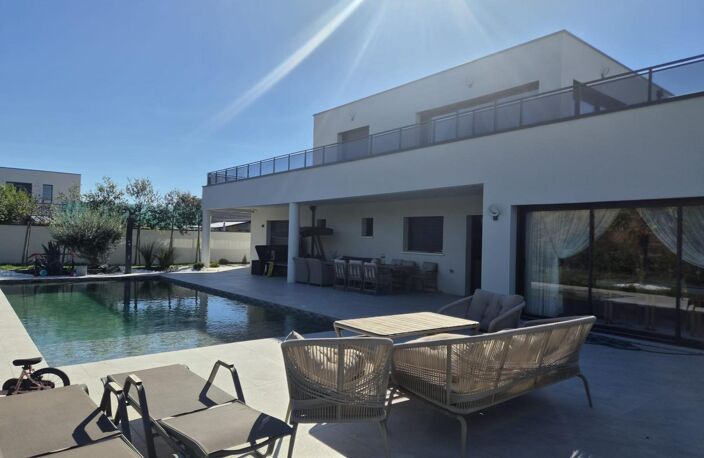 ✨ SOMPTUEUSE VILLA CONTEMPORAINE — ÉLÉGANCE, LUMIÈRE & ART DE VIVRE — photo 4